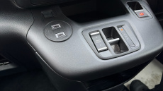 Vauxhall Combo Life 100kW Design XL 52kWh 5dr Auto [7 Seat] Electric Estate